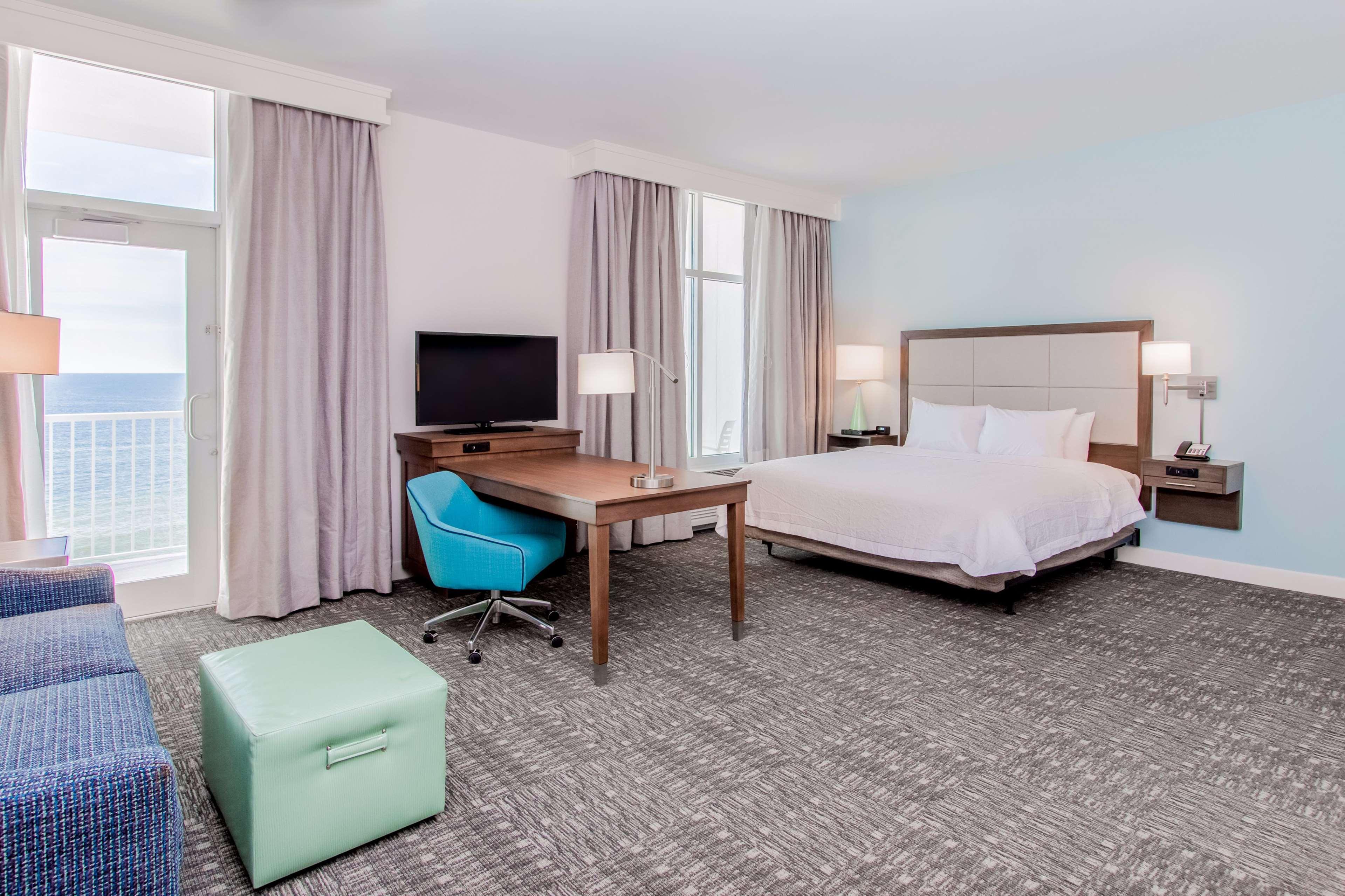 Hampton Inn & Suites Panama City Beach-Beachfront Экстерьер фото