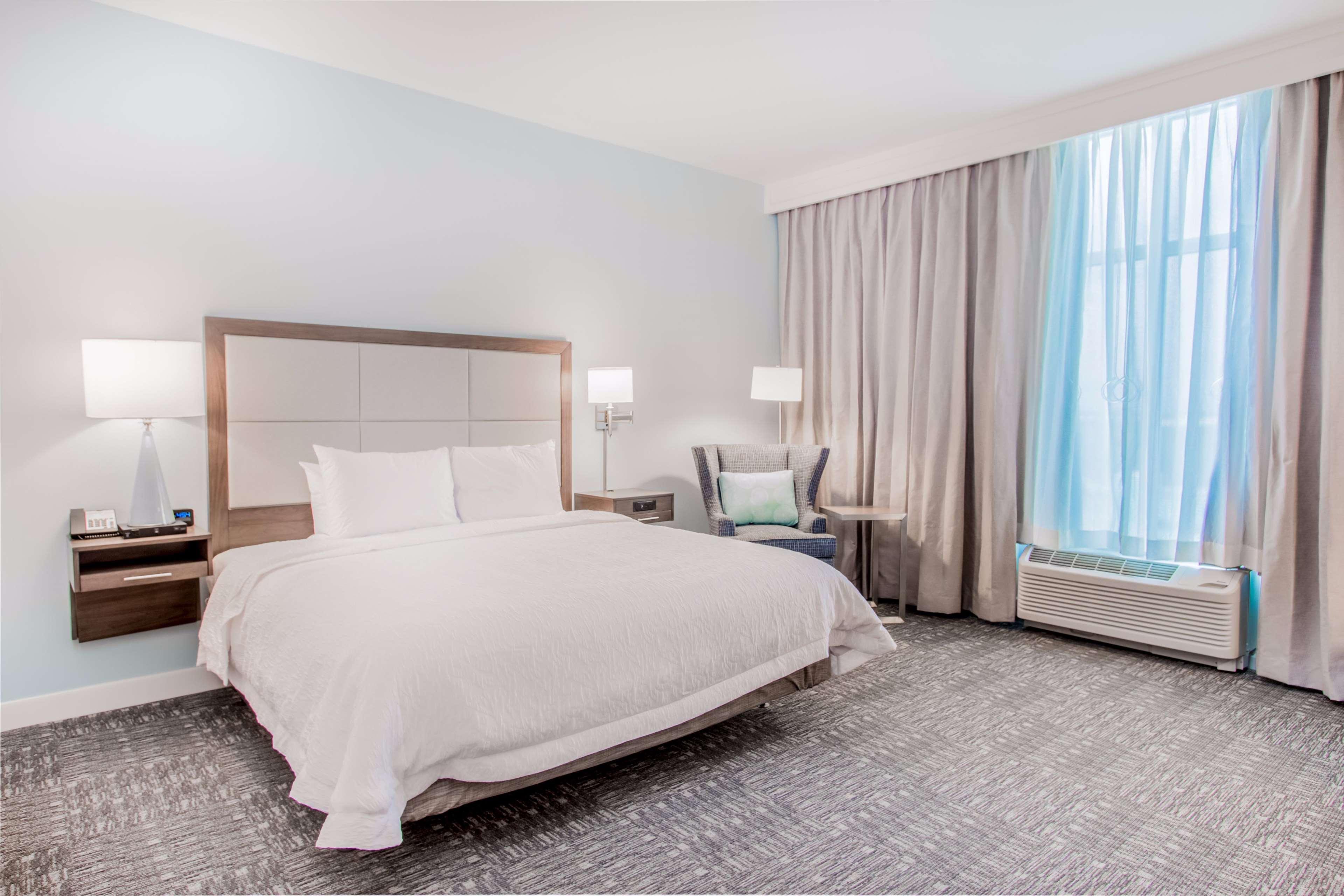 Hampton Inn & Suites Panama City Beach-Beachfront Экстерьер фото