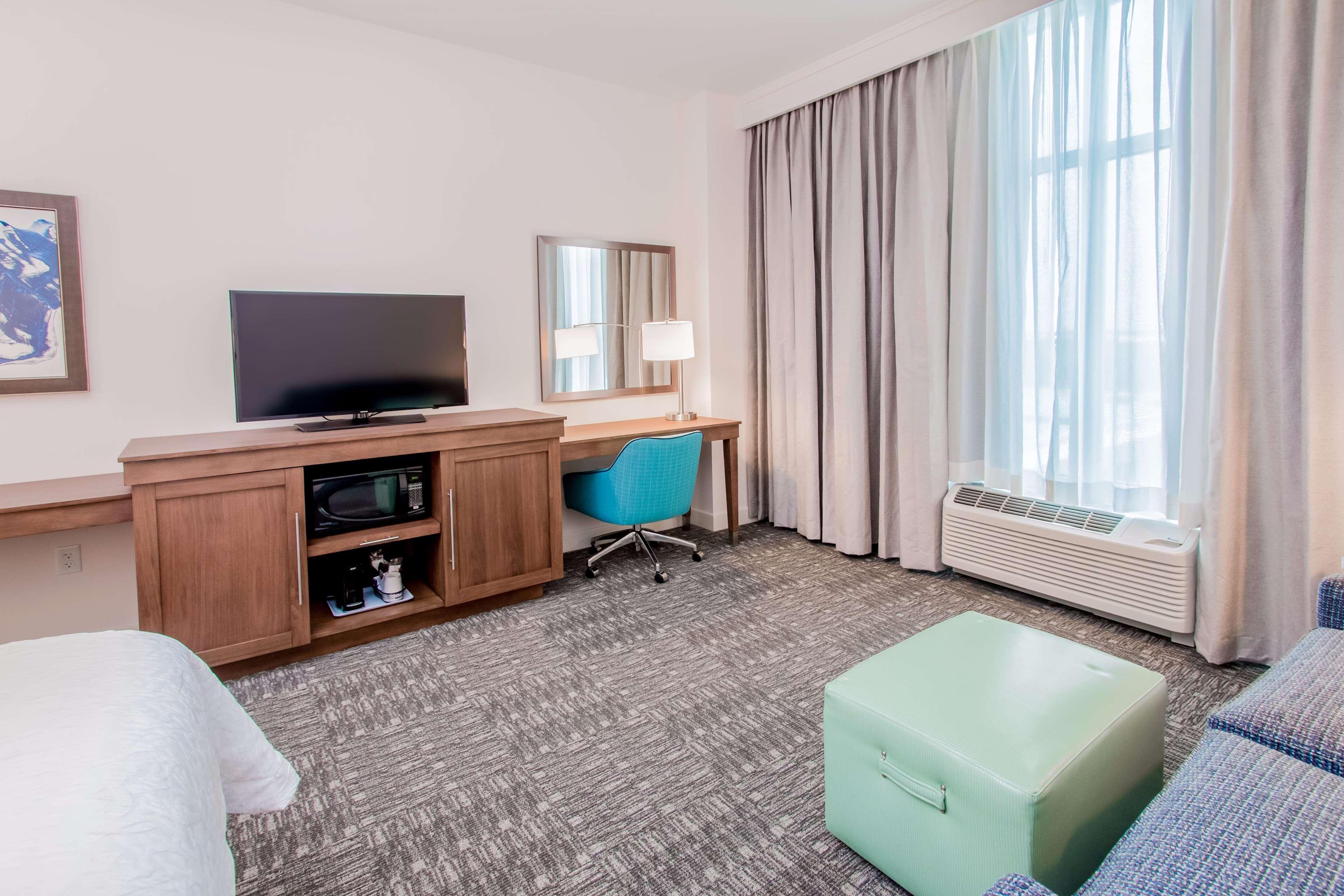 Hampton Inn & Suites Panama City Beach-Beachfront Экстерьер фото