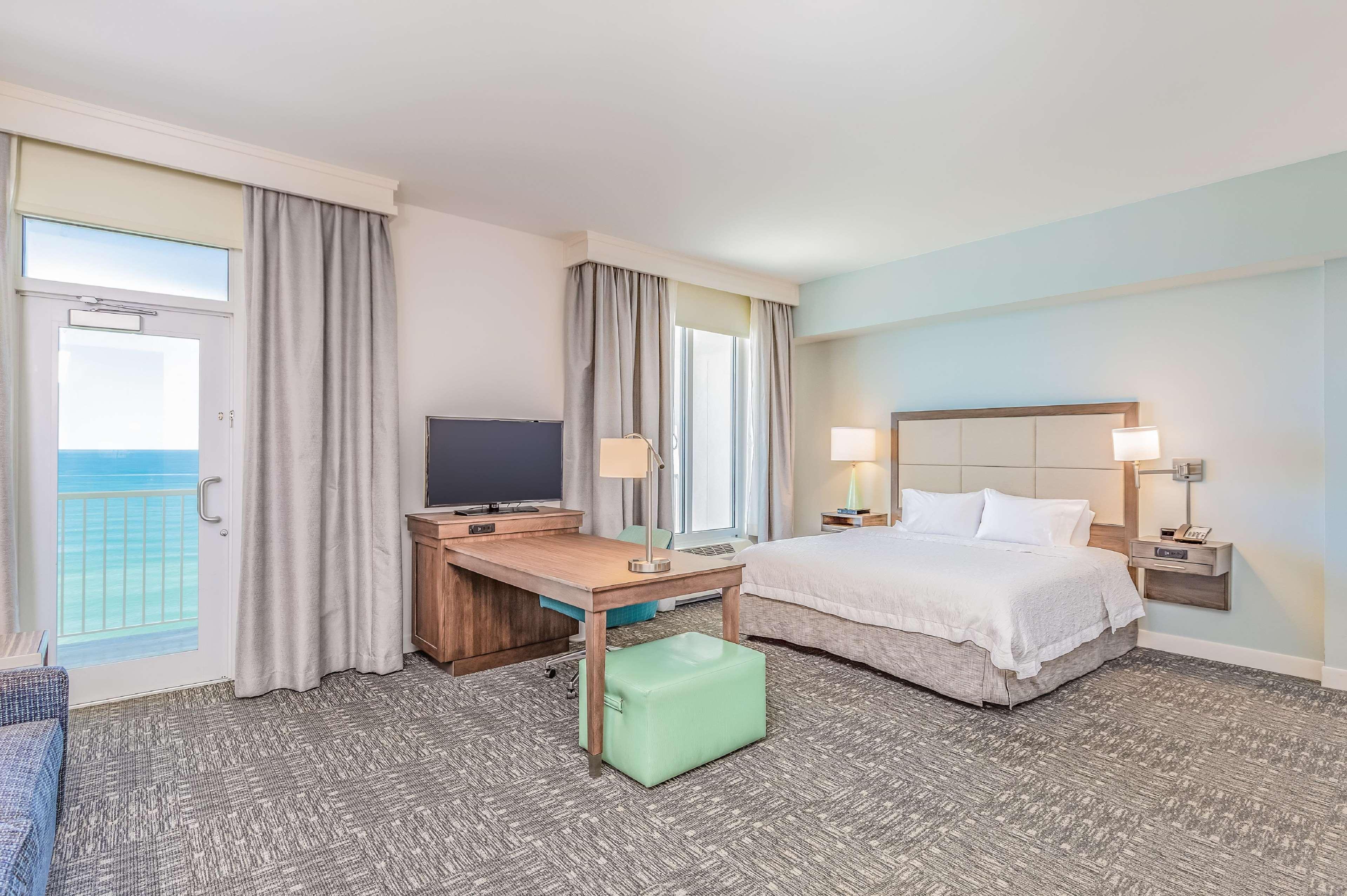 Hampton Inn & Suites Panama City Beach-Beachfront Экстерьер фото