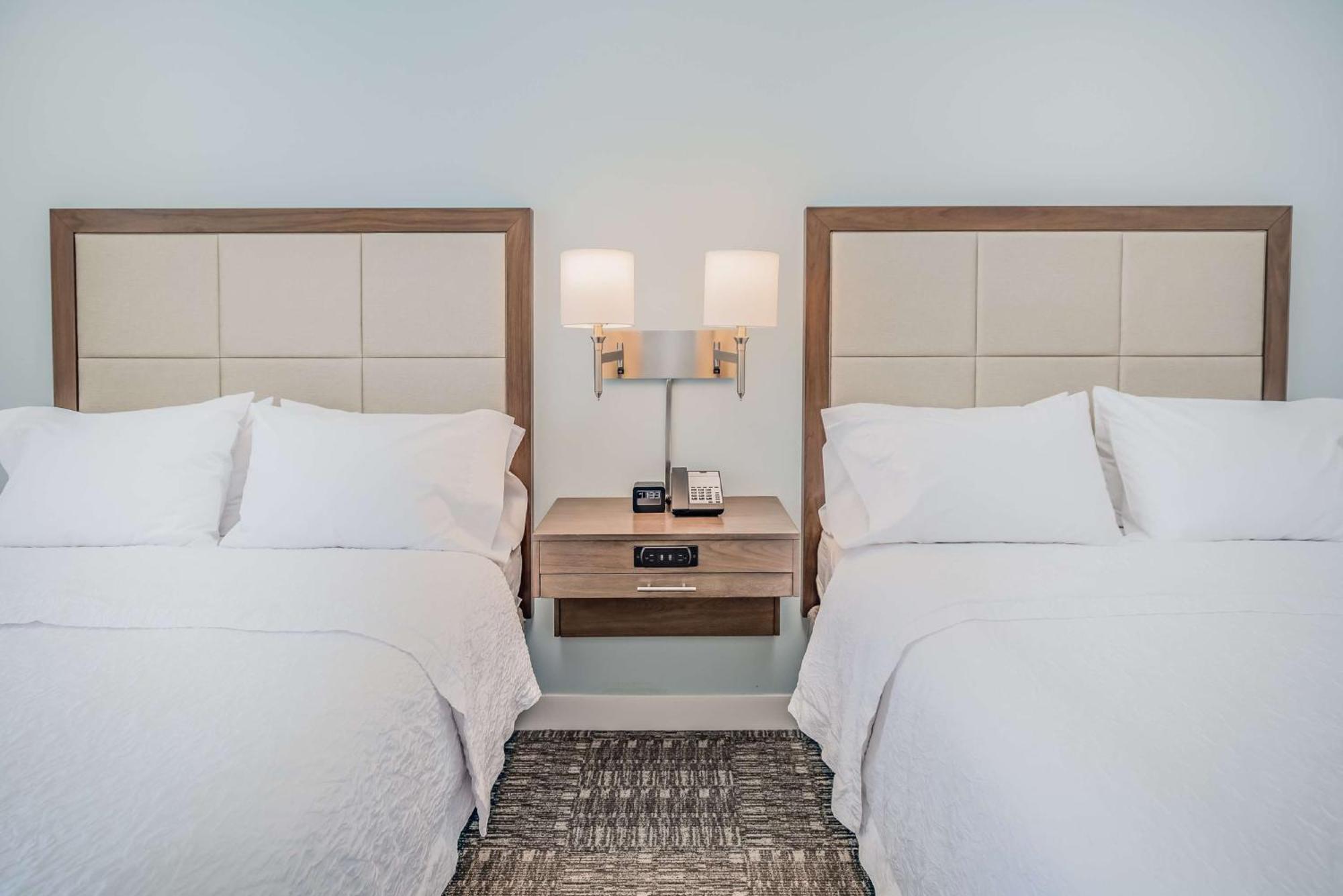 Hampton Inn & Suites Panama City Beach-Beachfront Экстерьер фото