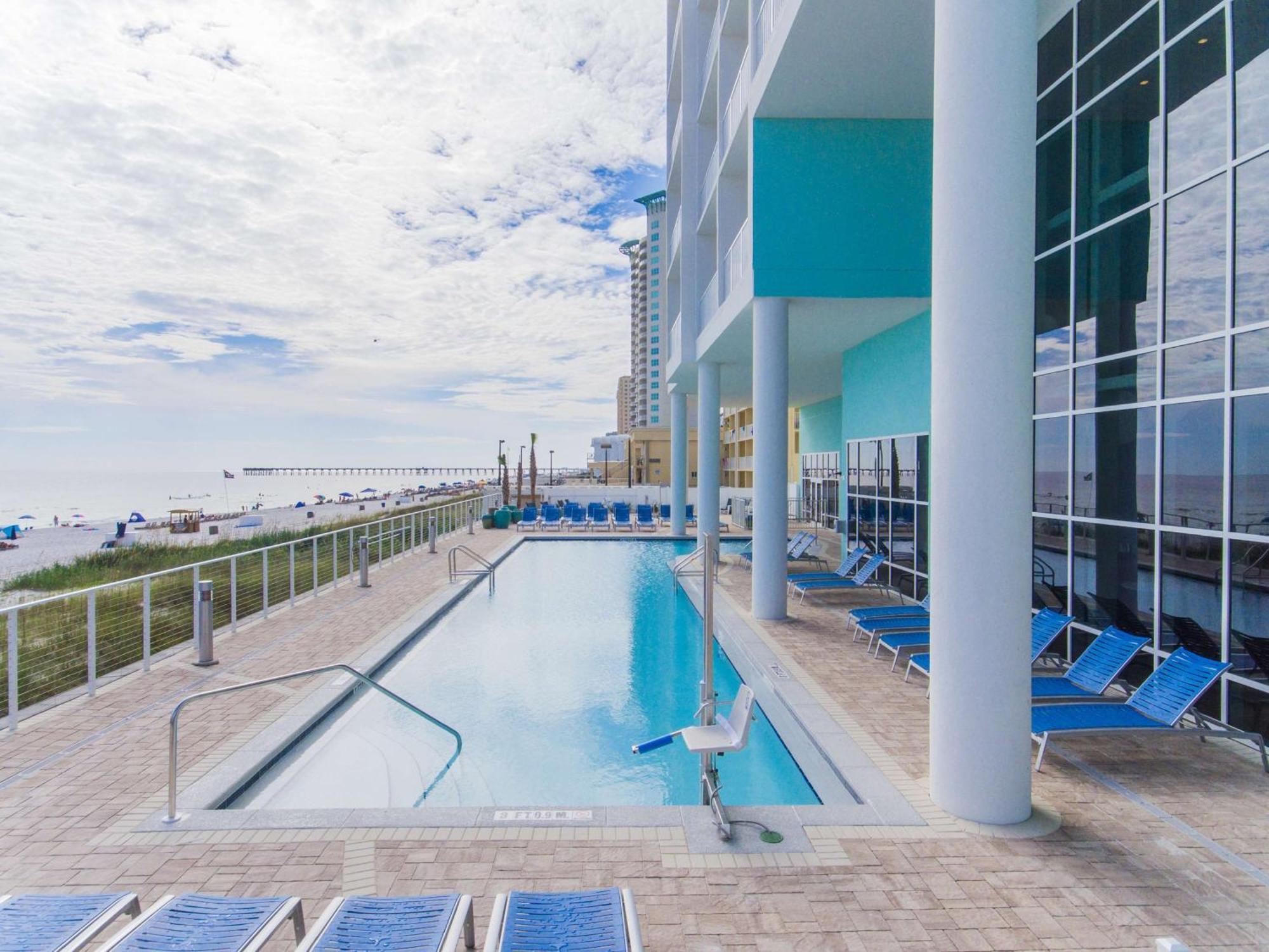 Hampton Inn & Suites Panama City Beach-Beachfront Экстерьер фото